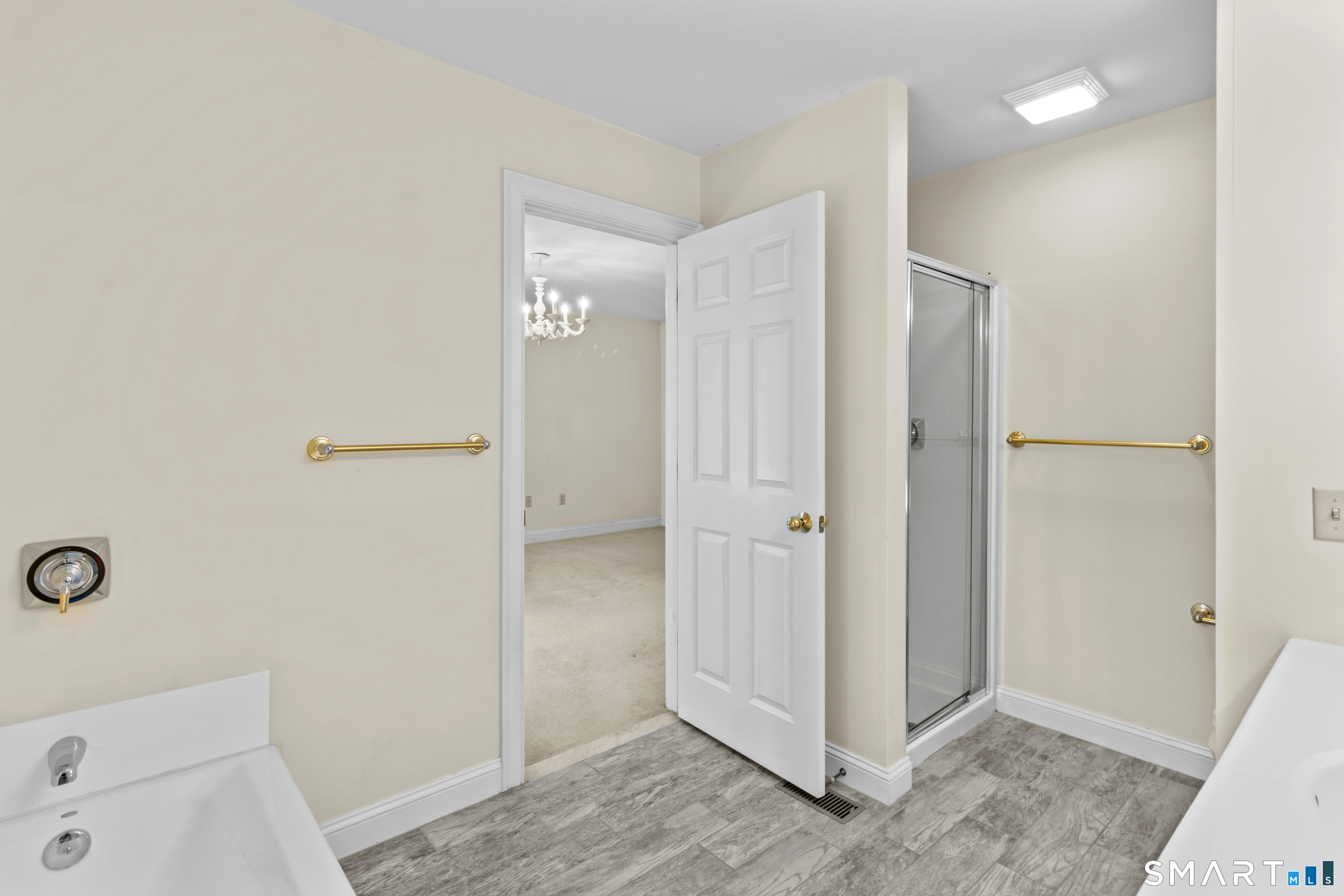 1 Greenwich Lane Avon CT 06001