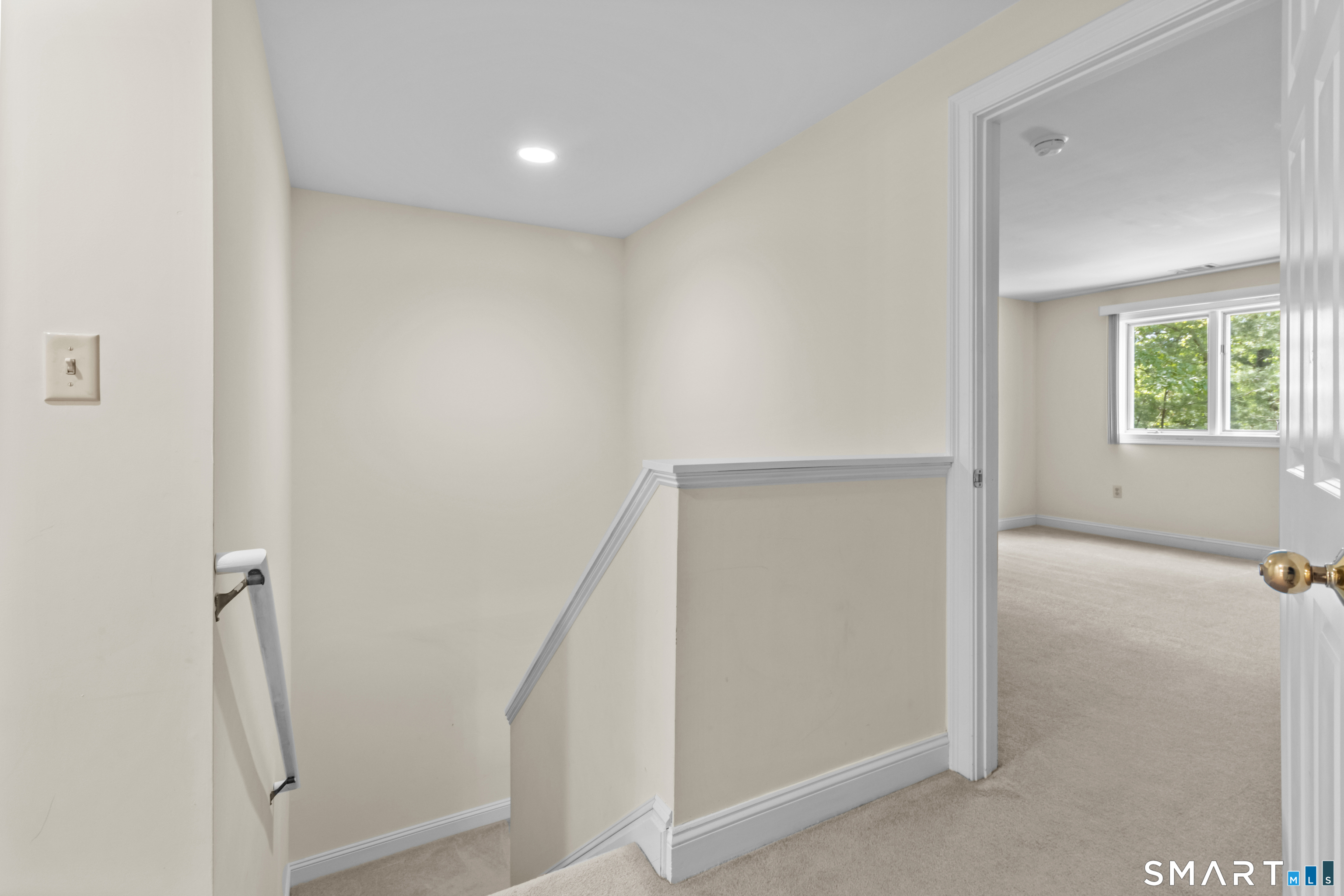 1 Greenwich Lane Avon CT 06001
