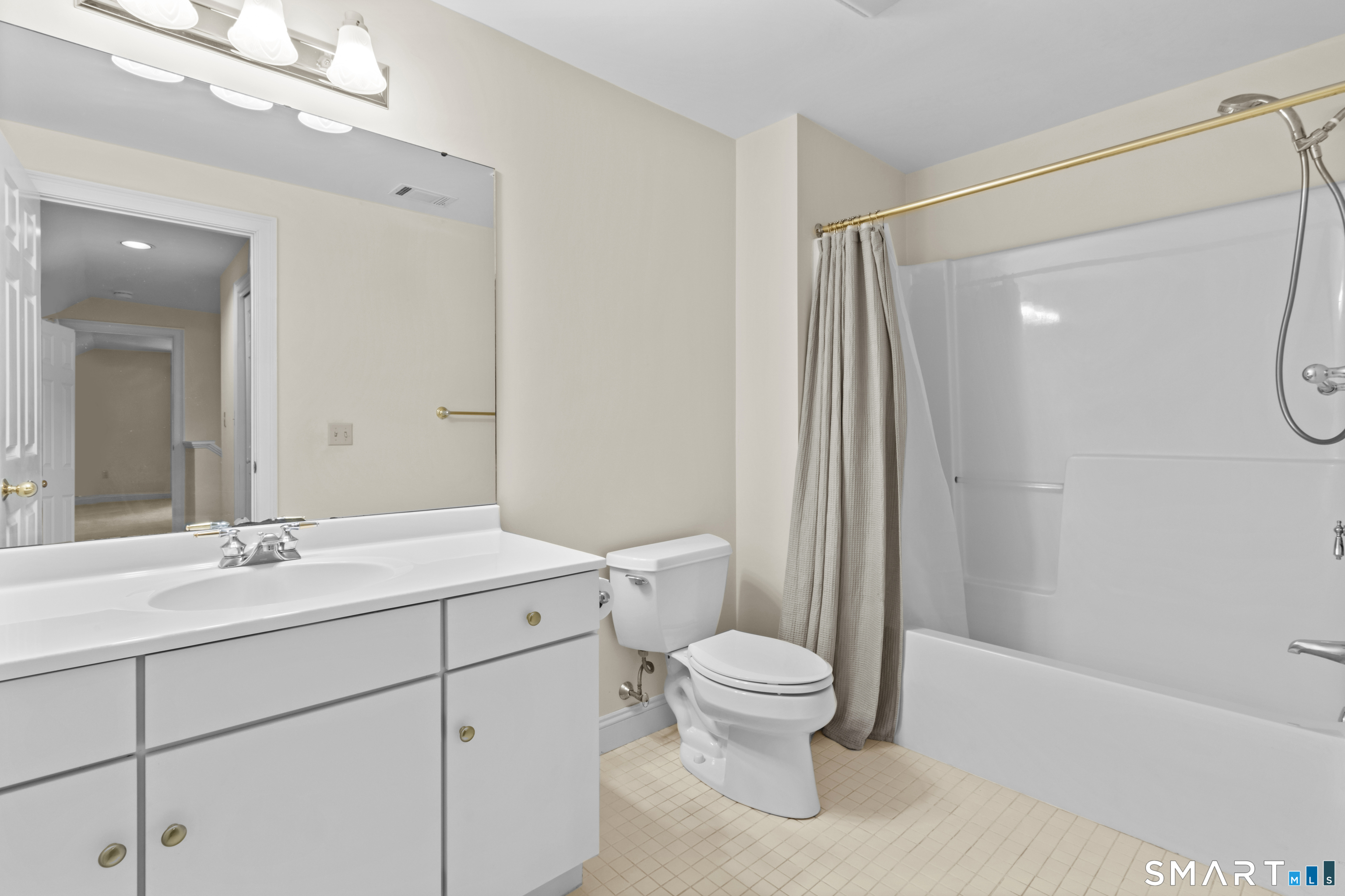 1 Greenwich Lane Avon CT 06001