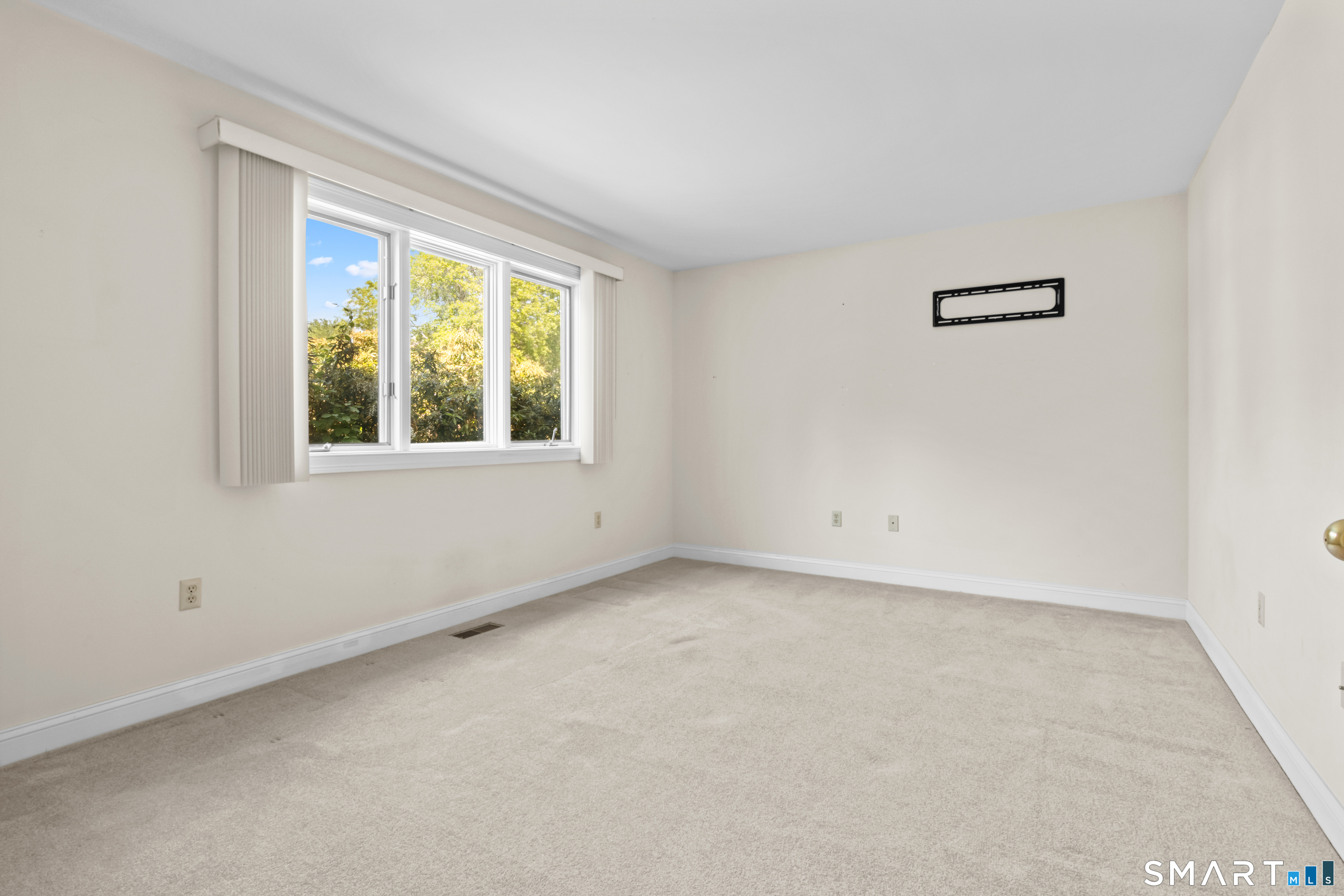 1 Greenwich Lane Avon CT 06001