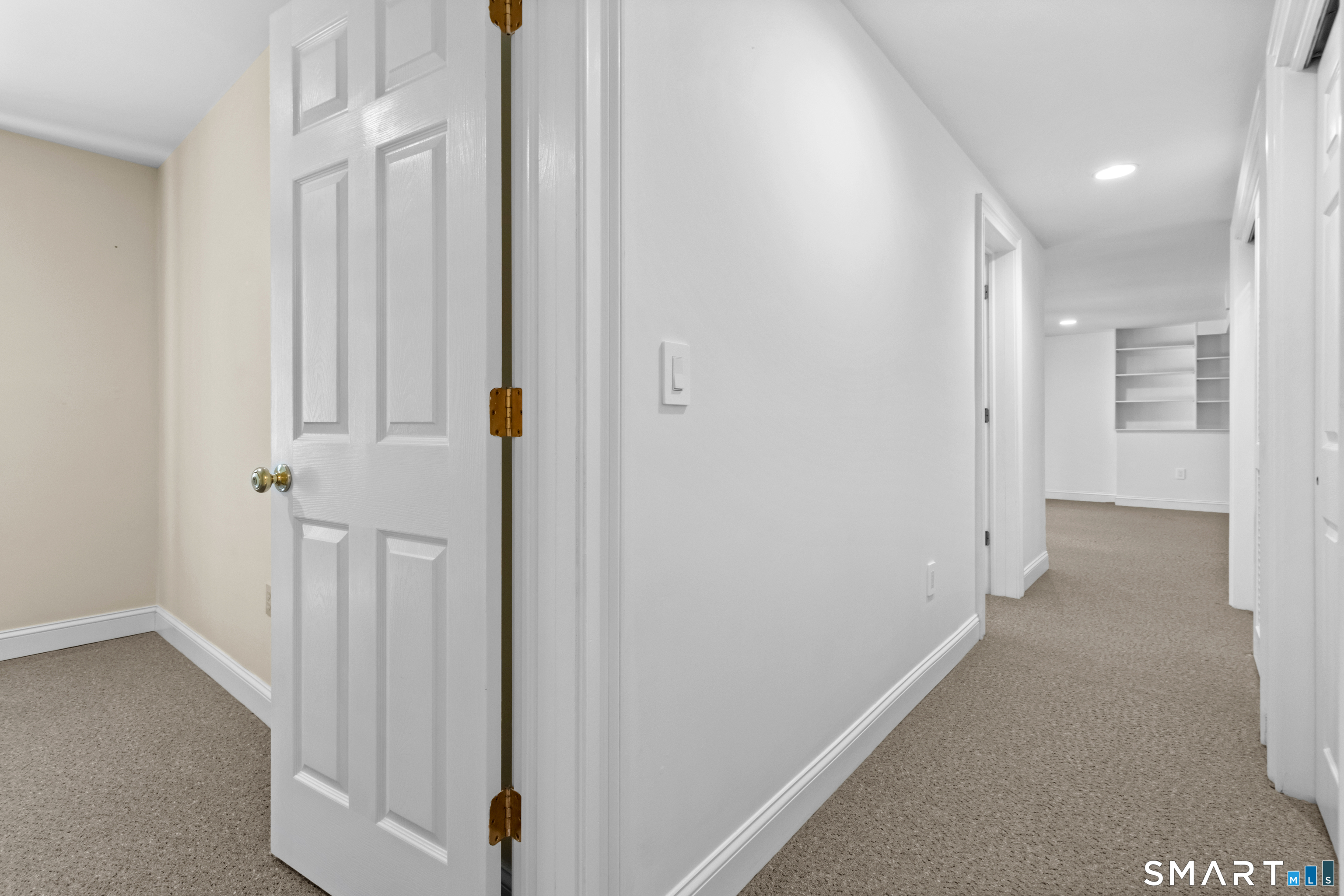 1 Greenwich Lane Avon CT 06001