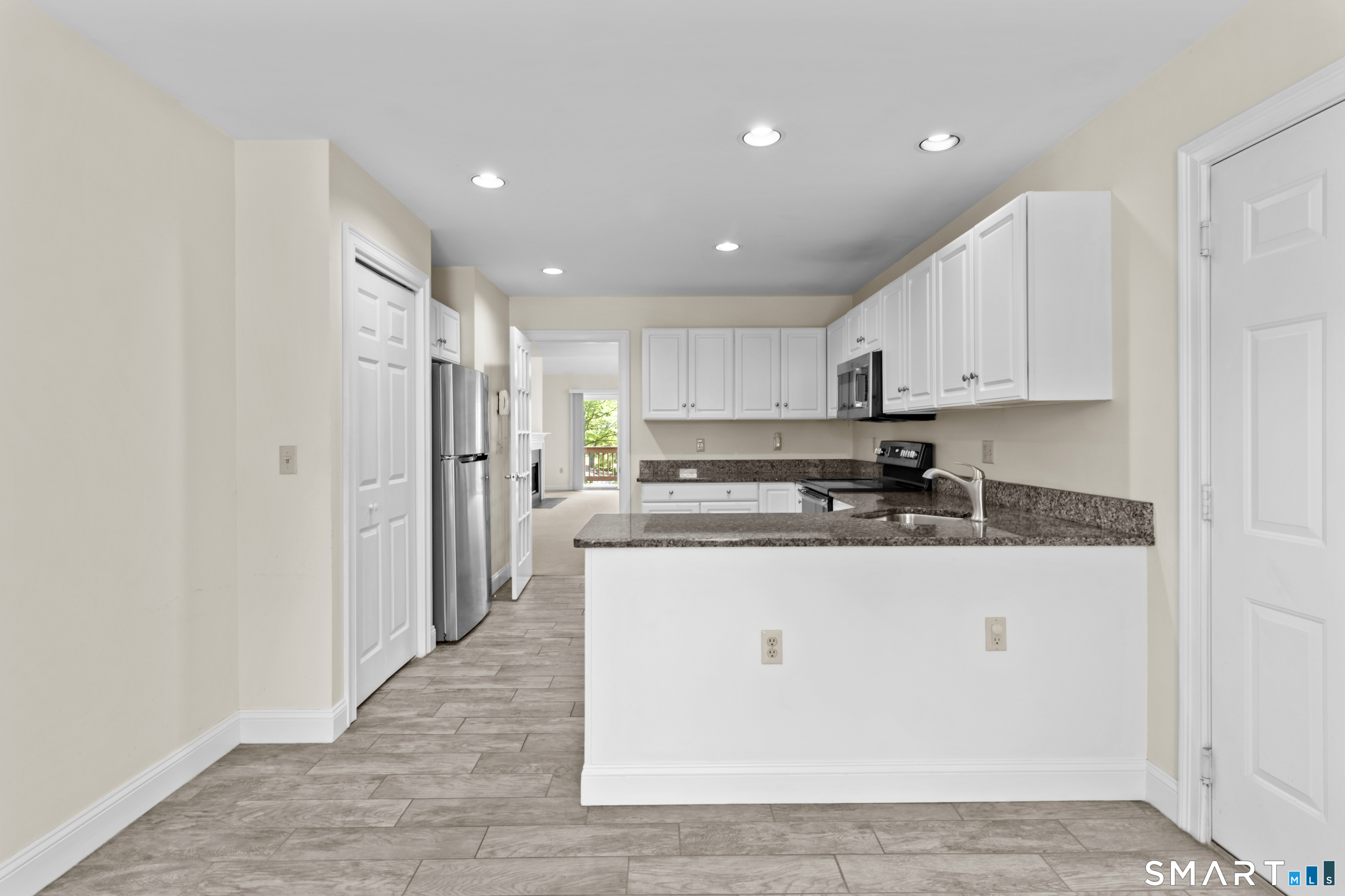 1 Greenwich Lane Avon CT 06001
