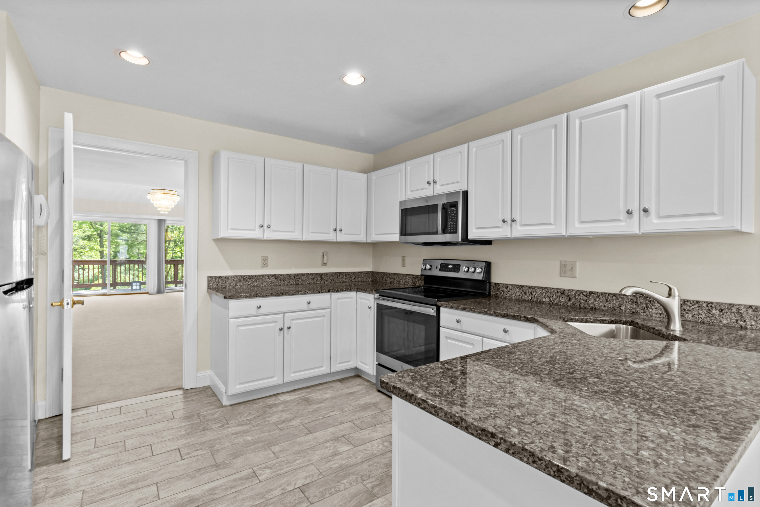 1 Greenwich Lane Avon CT 06001