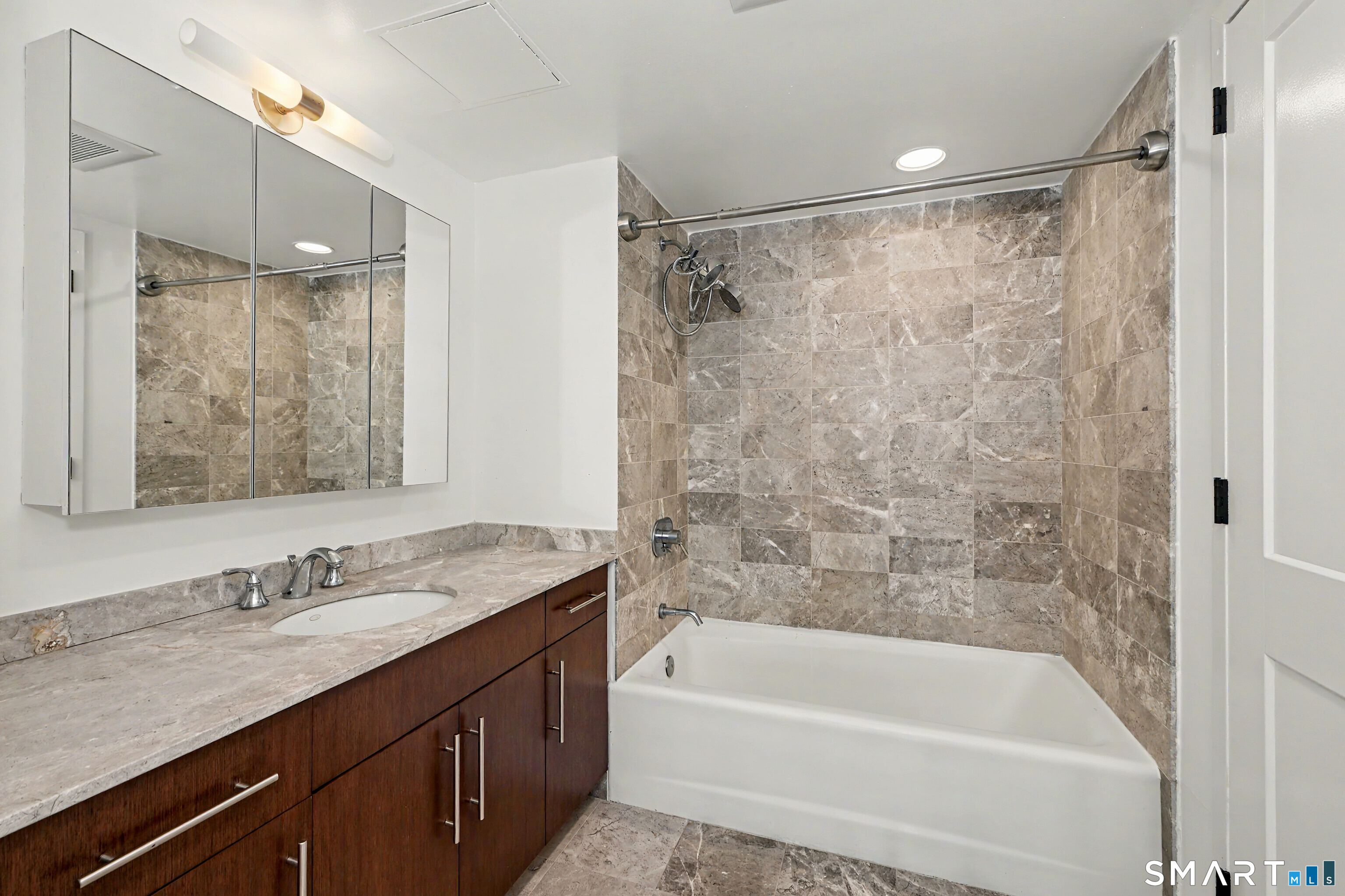 25 Forest Street Stamford CT 06901
