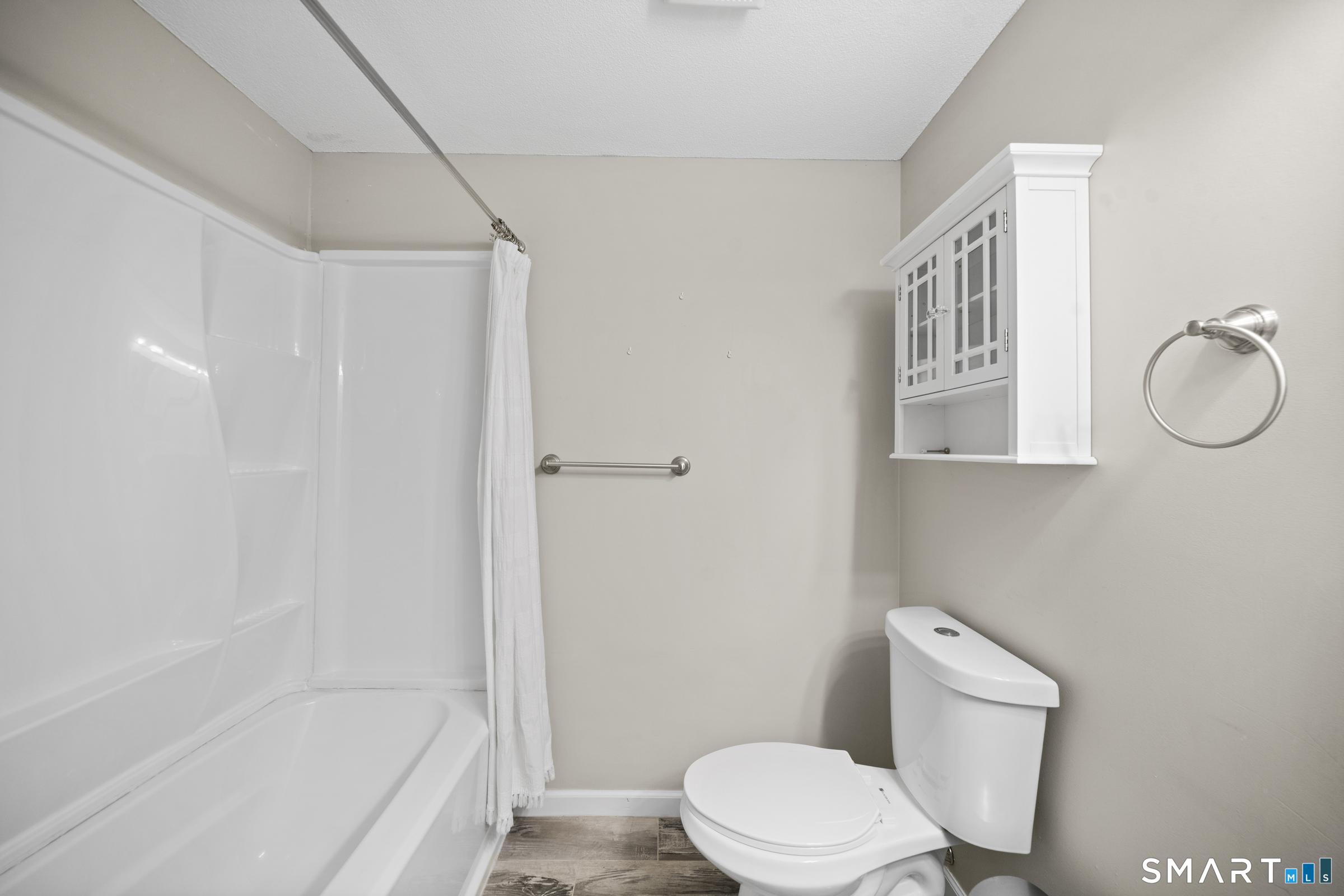 102 Oak Ridge Drive Windsor Locks CT 06096