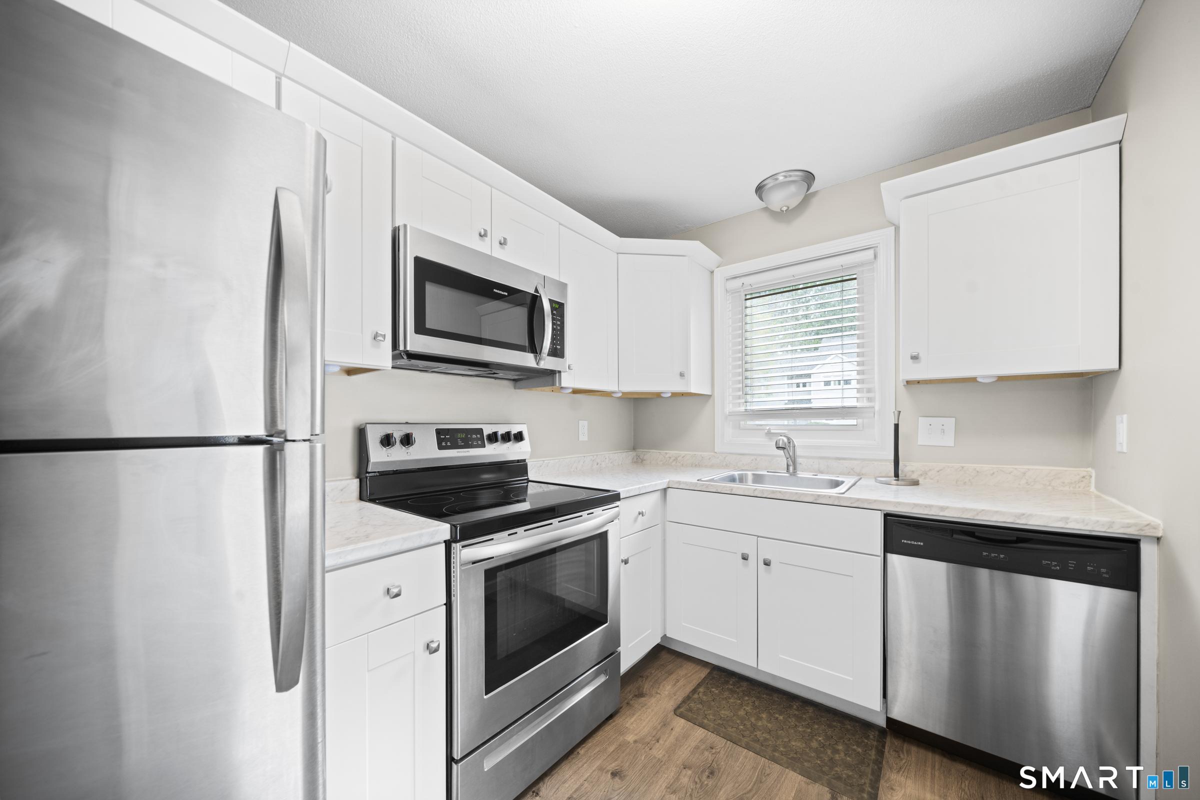 102 Oak Ridge Drive Windsor Locks CT 06096