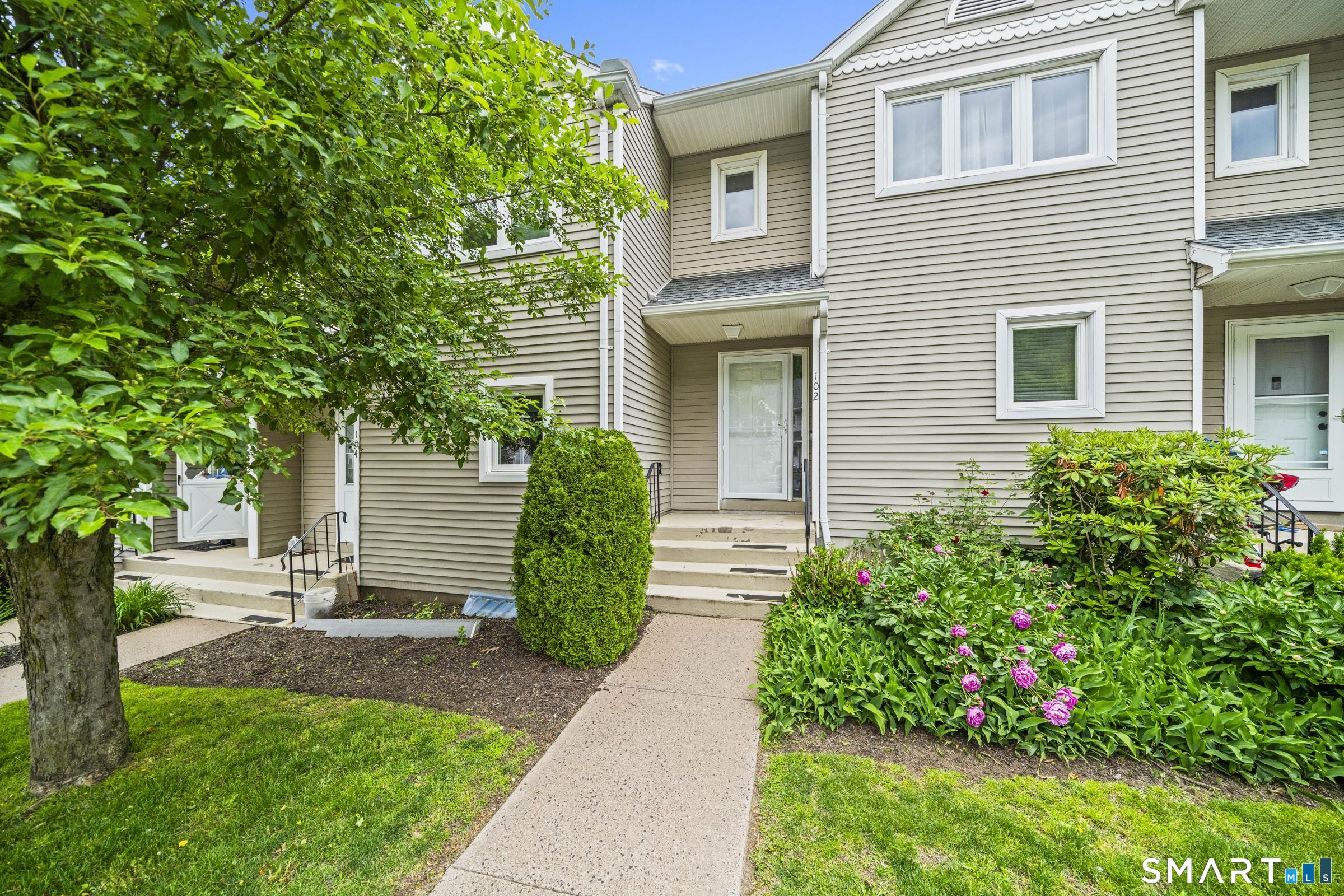 102 Oak Ridge Drive Windsor Locks CT 06096