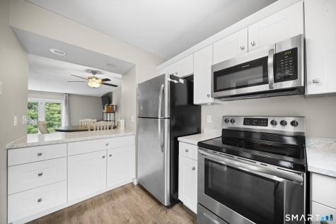 102 Oak Ridge Drive Windsor Locks CT 06096