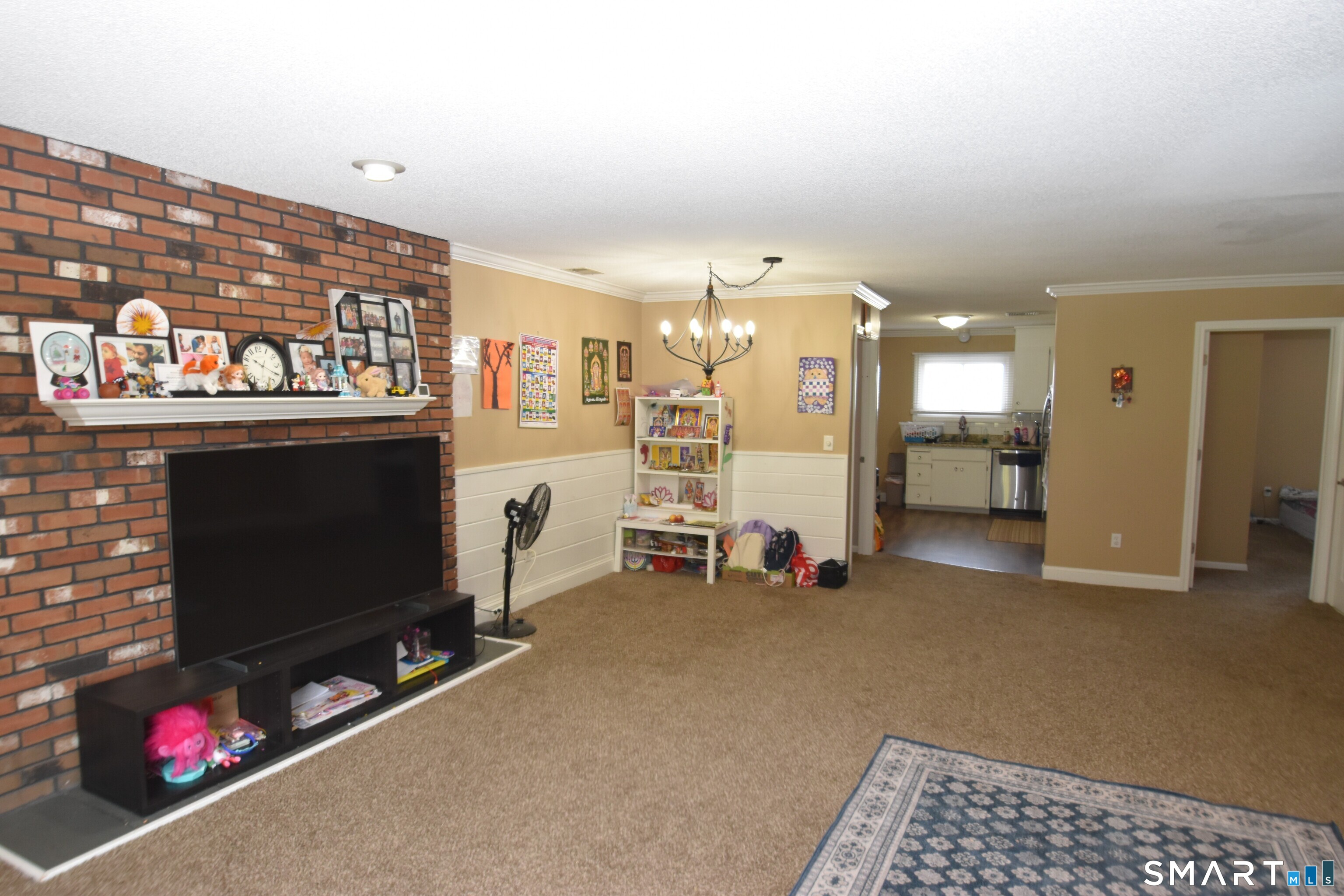 1004 Summer Hill Drive South Windsor CT 06074