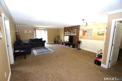 1004 Summer Hill Drive South Windsor CT 06074