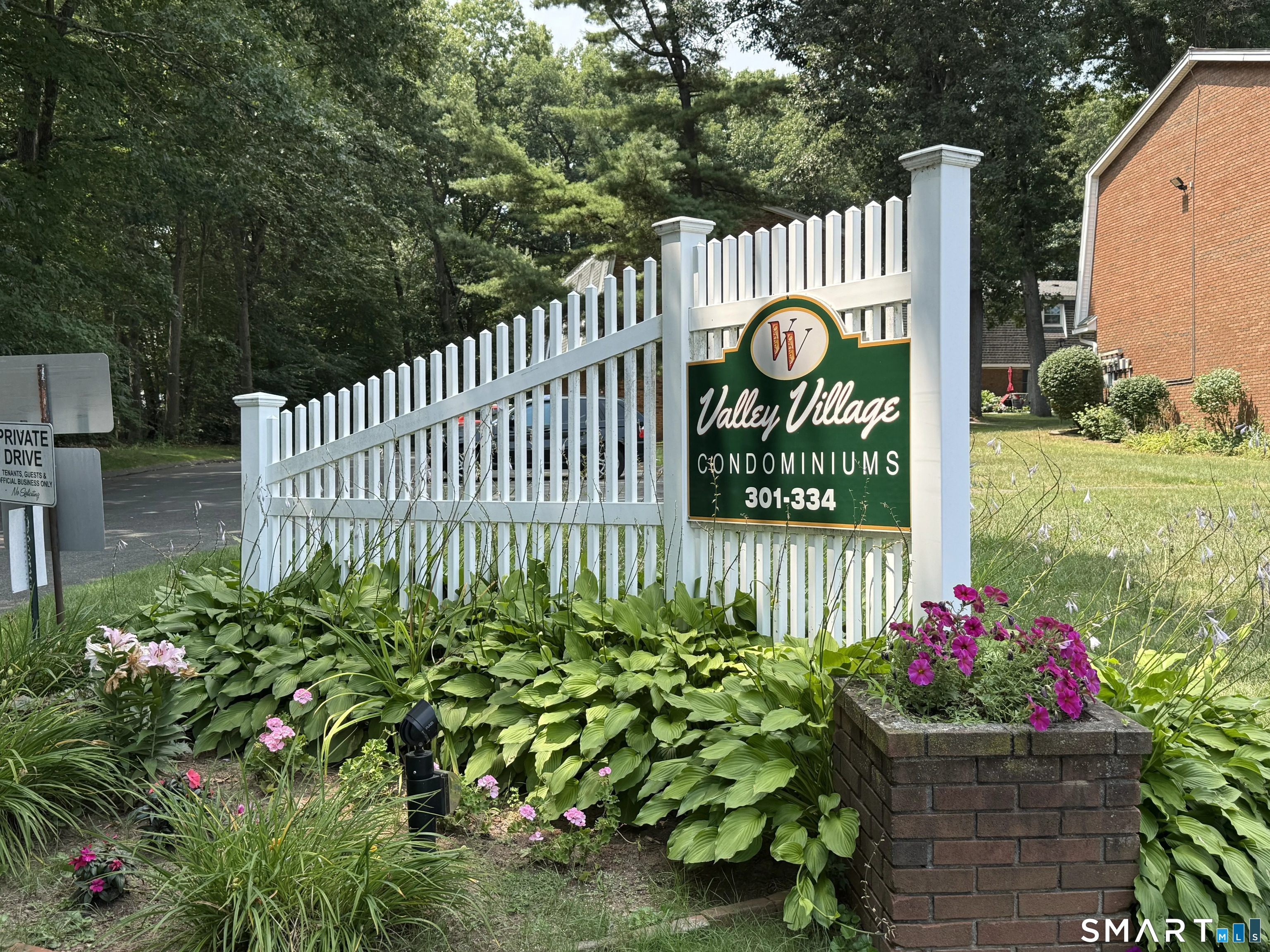 323 Dunfey Lane Windsor CT 06095