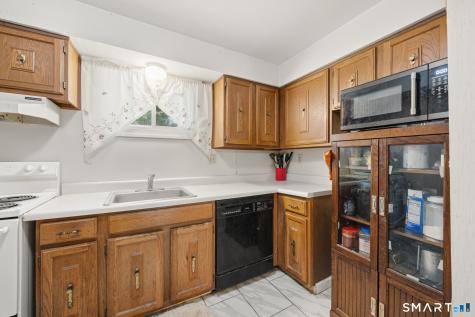 323 Dunfey Lane Windsor CT 06095