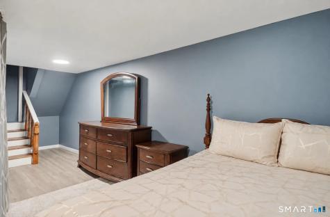 323 Dunfey Lane Windsor CT 06095