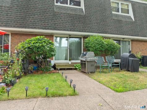 323 Dunfey Lane Windsor CT 06095
