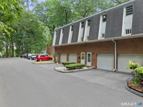 323 Dunfey Lane Windsor CT 06095
