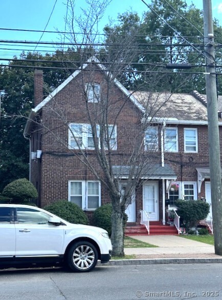 1034 Connecticut Avenue Bridgeport CT 06607