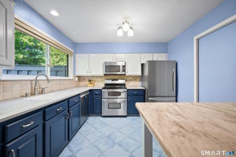 118 Sunrise Hill Road Norwalk CT 06851