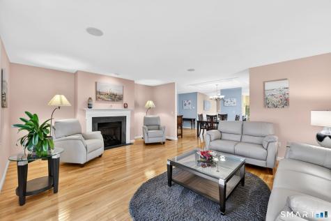 31 Ross Way Windsor Locks CT 06096