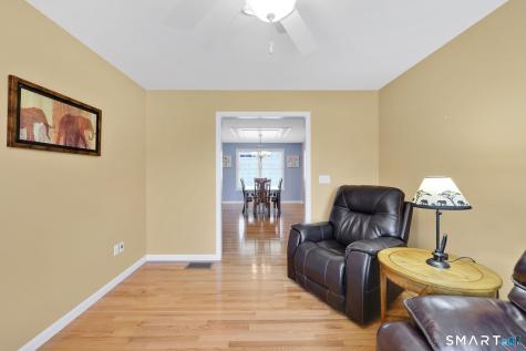 31 Ross Way Windsor Locks CT 06096