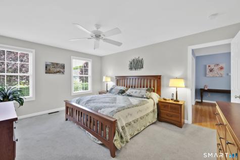 31 Ross Way Windsor Locks CT 06096