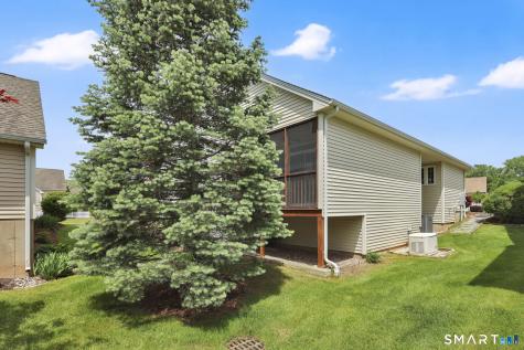 31 Ross Way Windsor Locks CT 06096