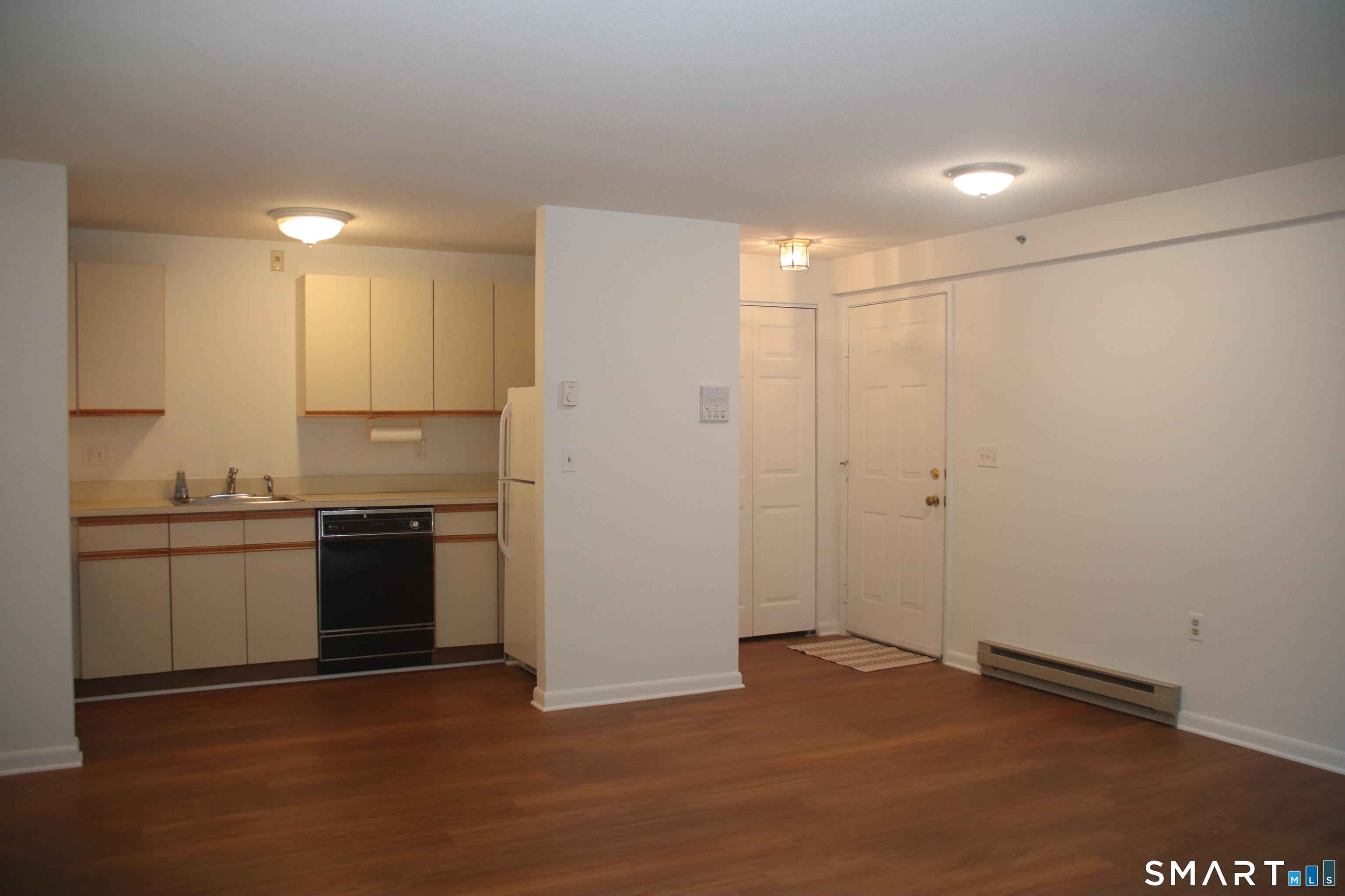 82 Longview Street Waterford CT 06385