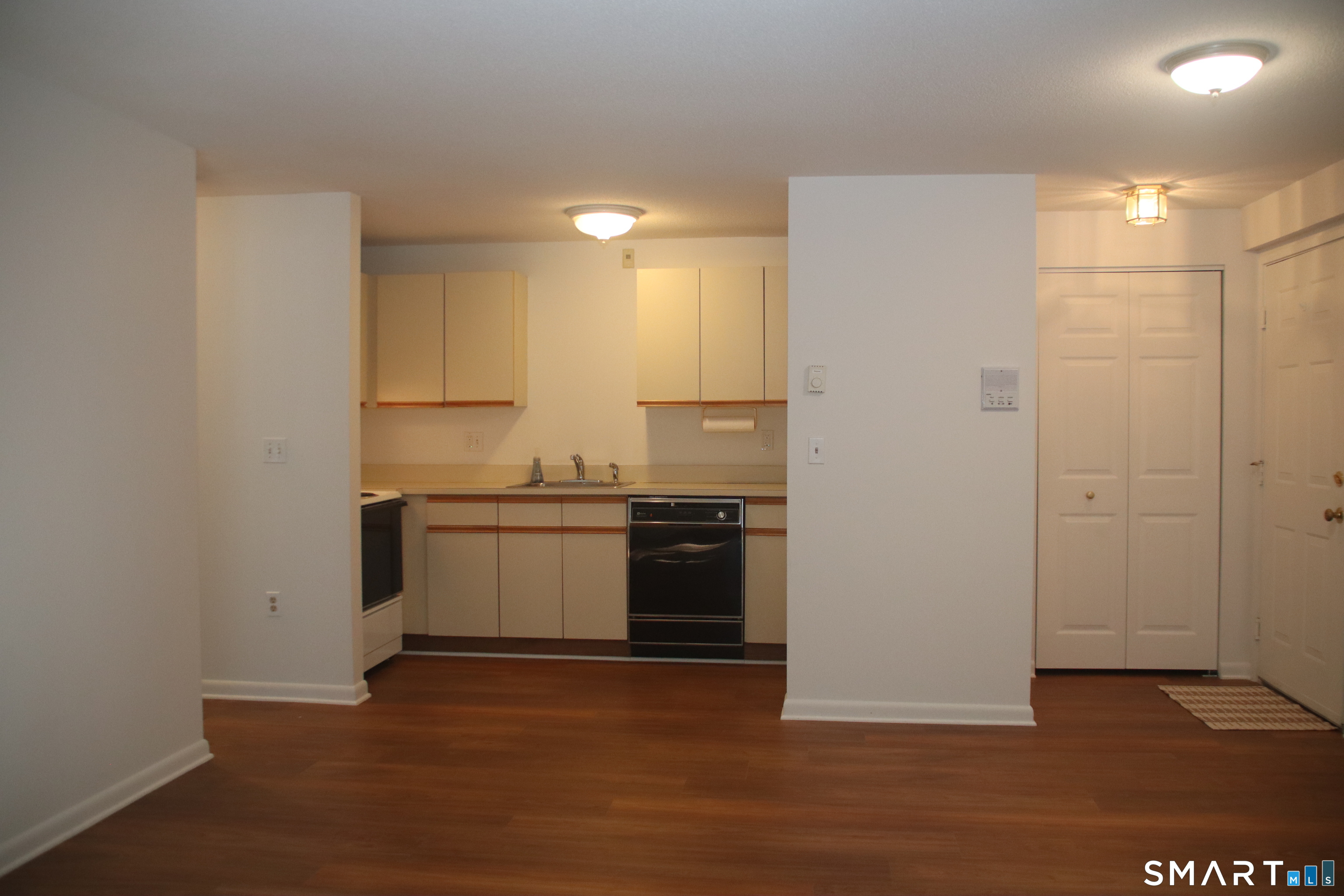 82 Longview Street Waterford CT 06385
