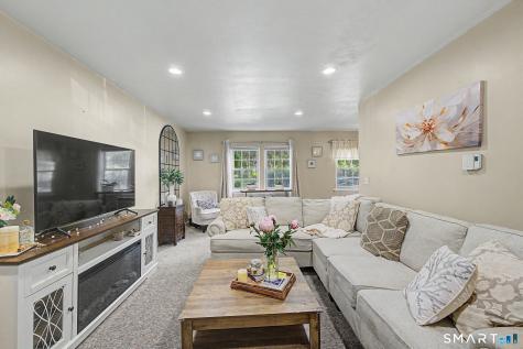10 Scuppo Road Danbury CT 06811