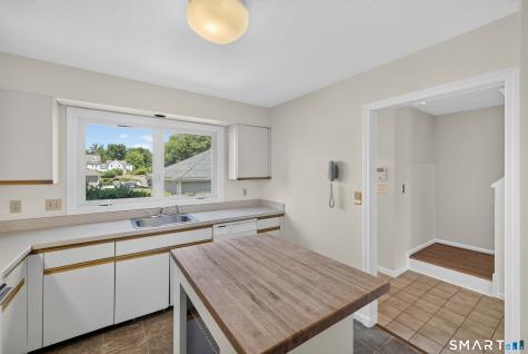 36 West Village Court Branford CT 06405