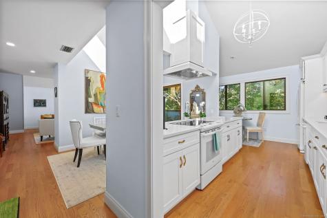 171 Rowayton Woods Drive Norwalk CT 06854