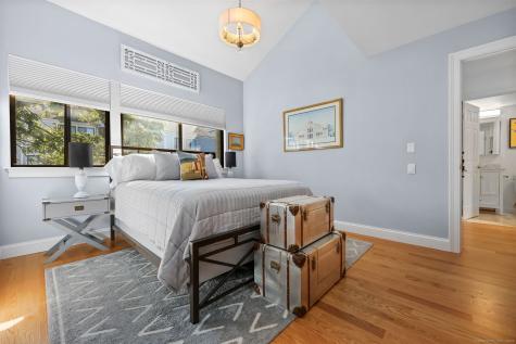 171 Rowayton Woods Drive Norwalk CT 06854