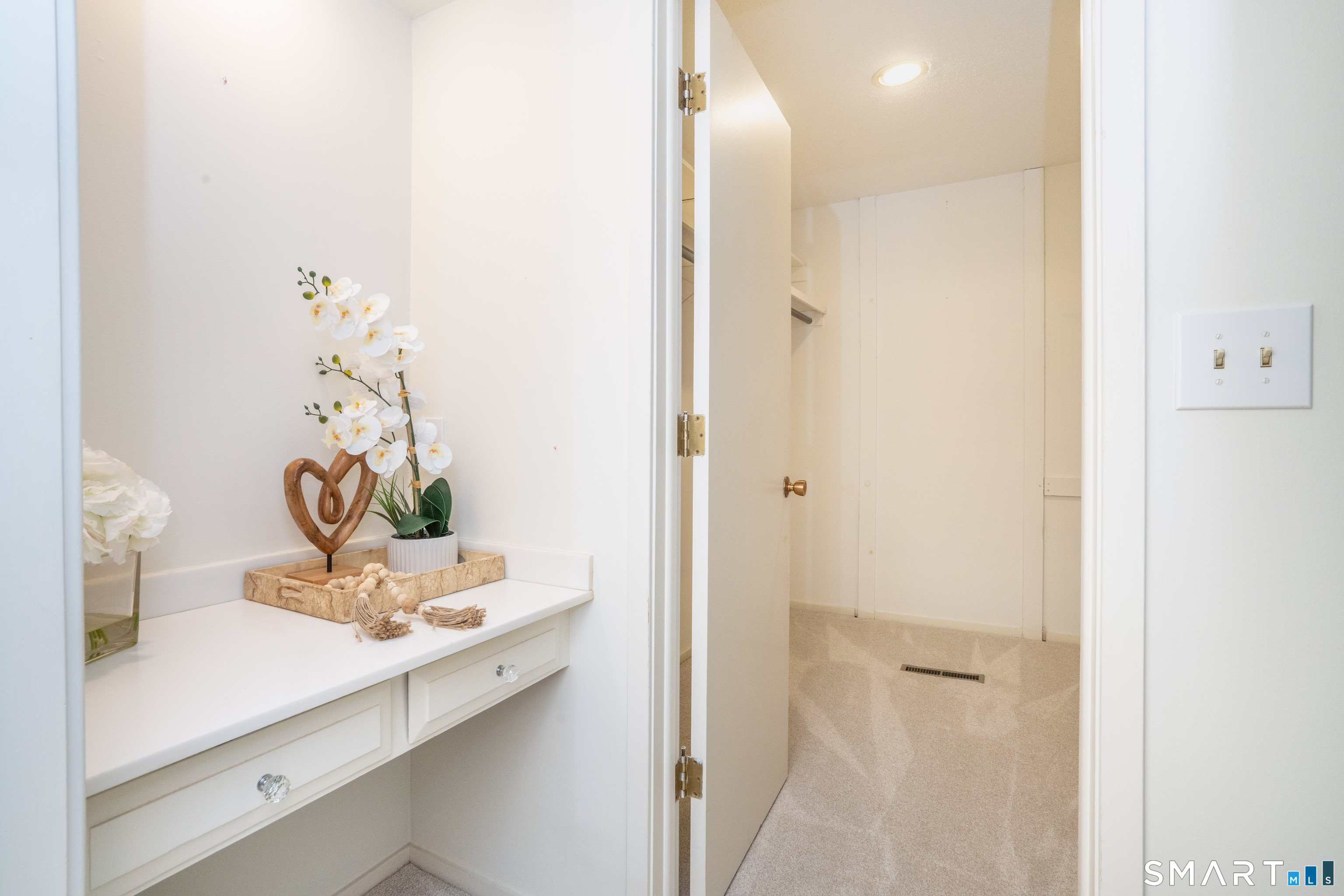 7 Mulberry Lane Avon CT 06001