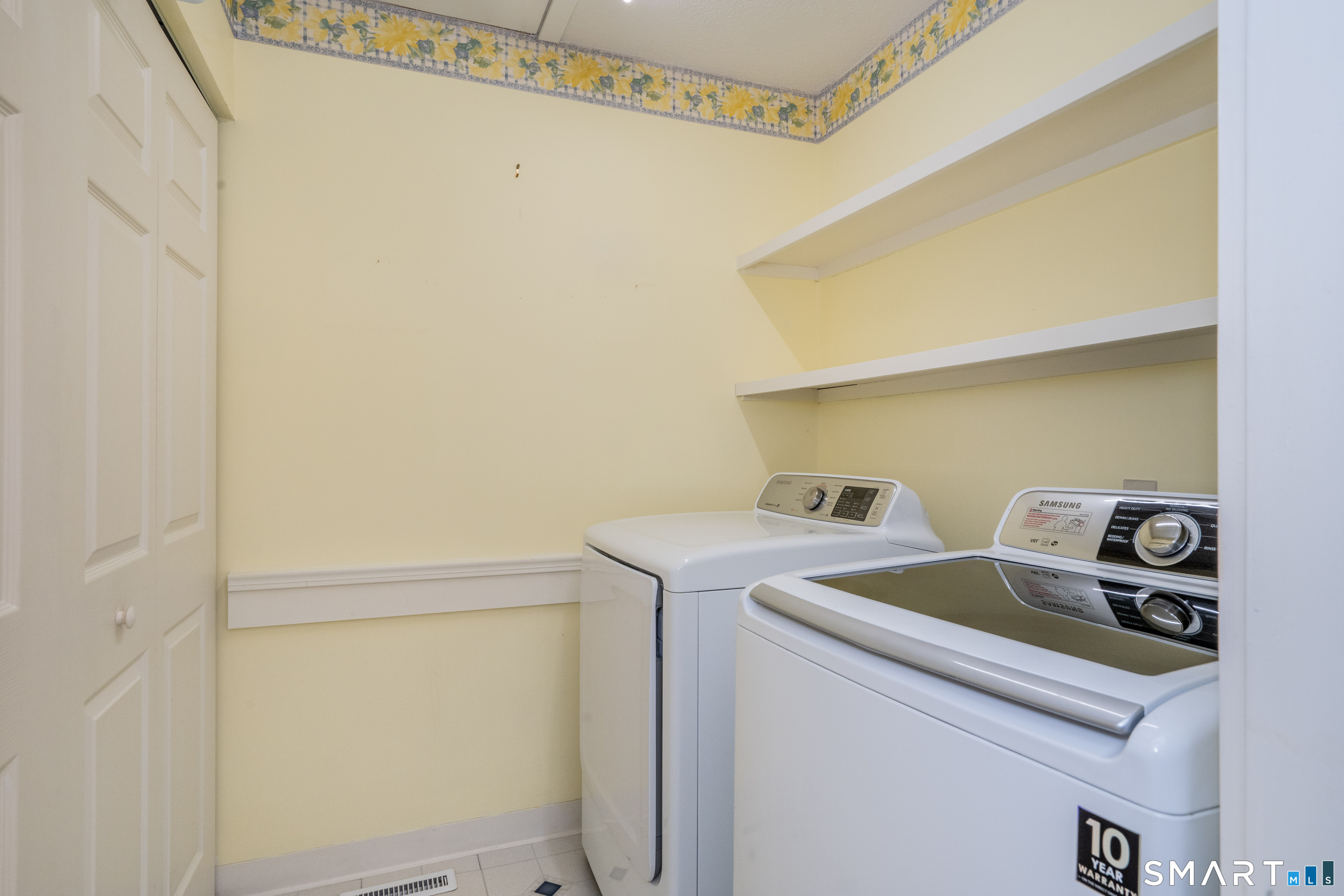 7 Mulberry Lane Avon CT 06001