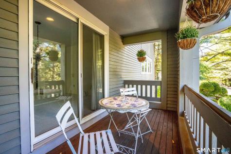 7 Mulberry Lane Avon CT 06001
