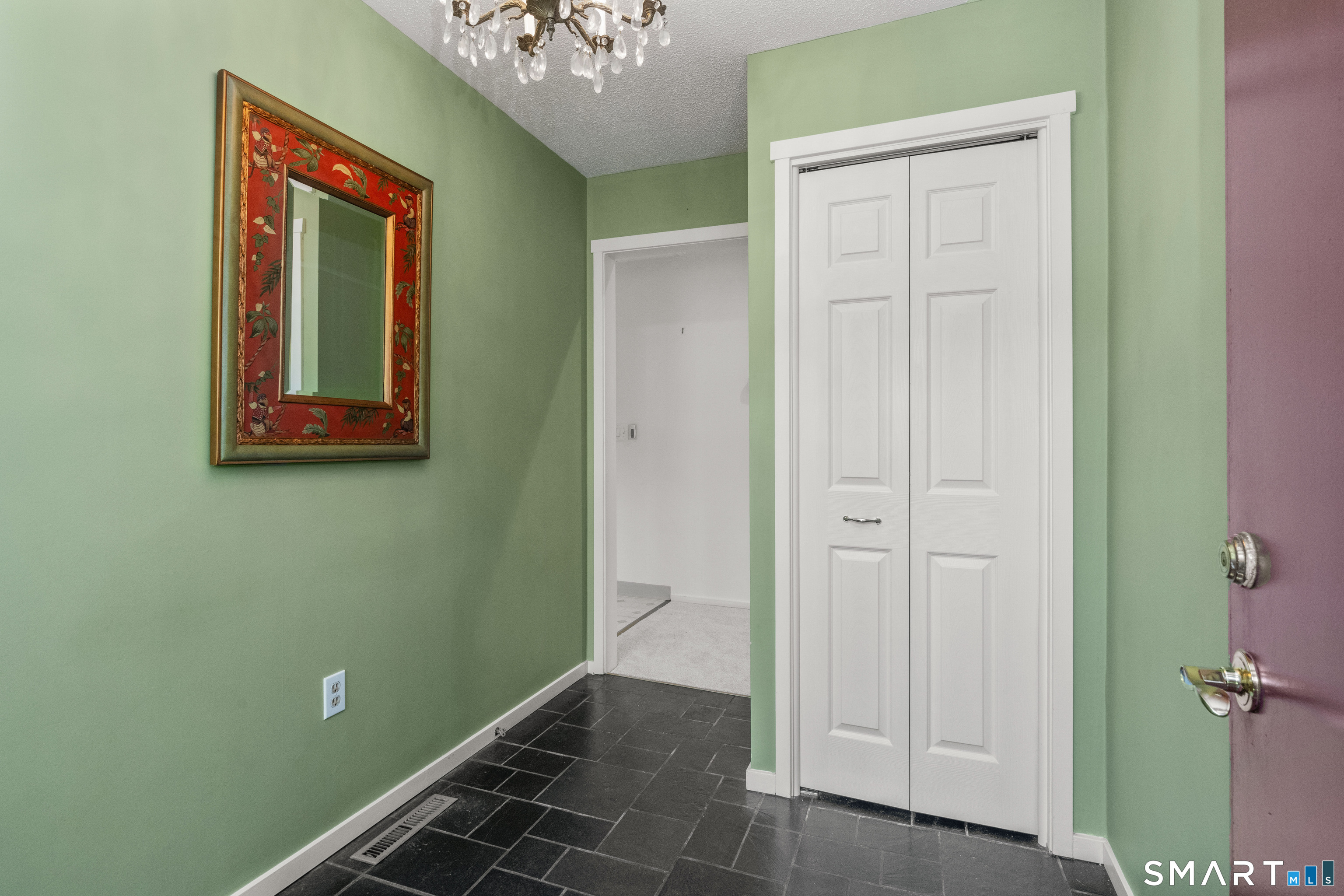 7 Mulberry Lane Avon CT 06001