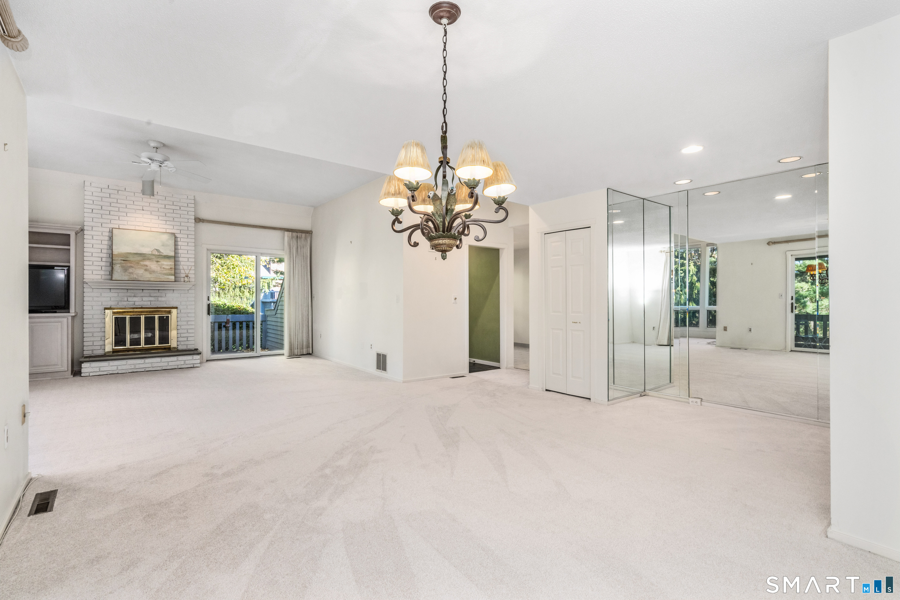 7 Mulberry Lane Avon CT 06001