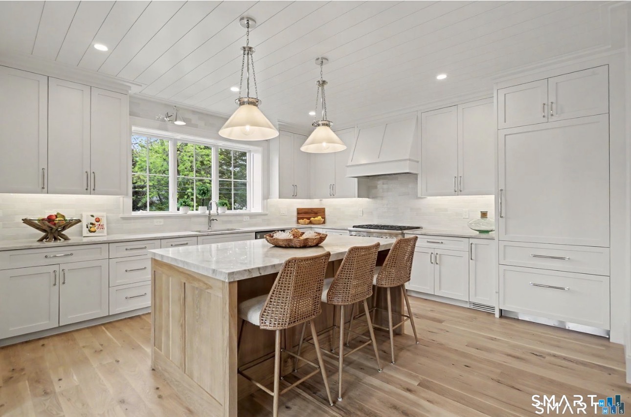 615 South Pine Creek Road Fairfield CT 06824