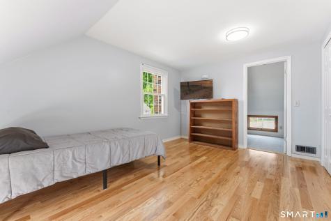 102 Wetherall Street Manchester CT 06040
