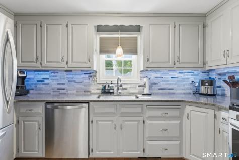 102 Wetherall Street Manchester CT 06040