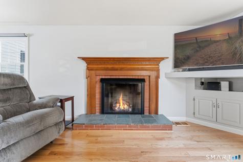 102 Wetherall Street Manchester CT 06040