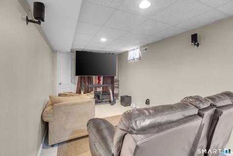 104 Benjamin Court Windsor CT 06095