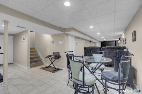 104 Benjamin Court Windsor CT 06095