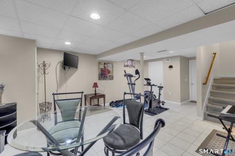 104 Benjamin Court Windsor CT 06095