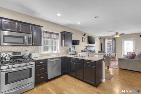 104 Benjamin Court Windsor CT 06095