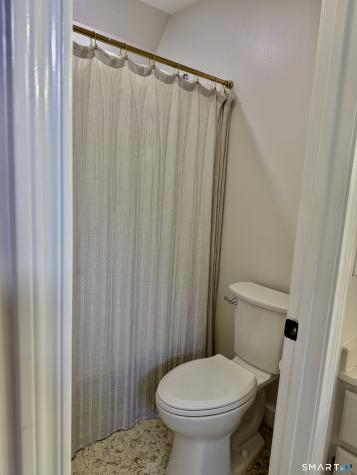 1621 Old Pond Lane Norwich CT 06360