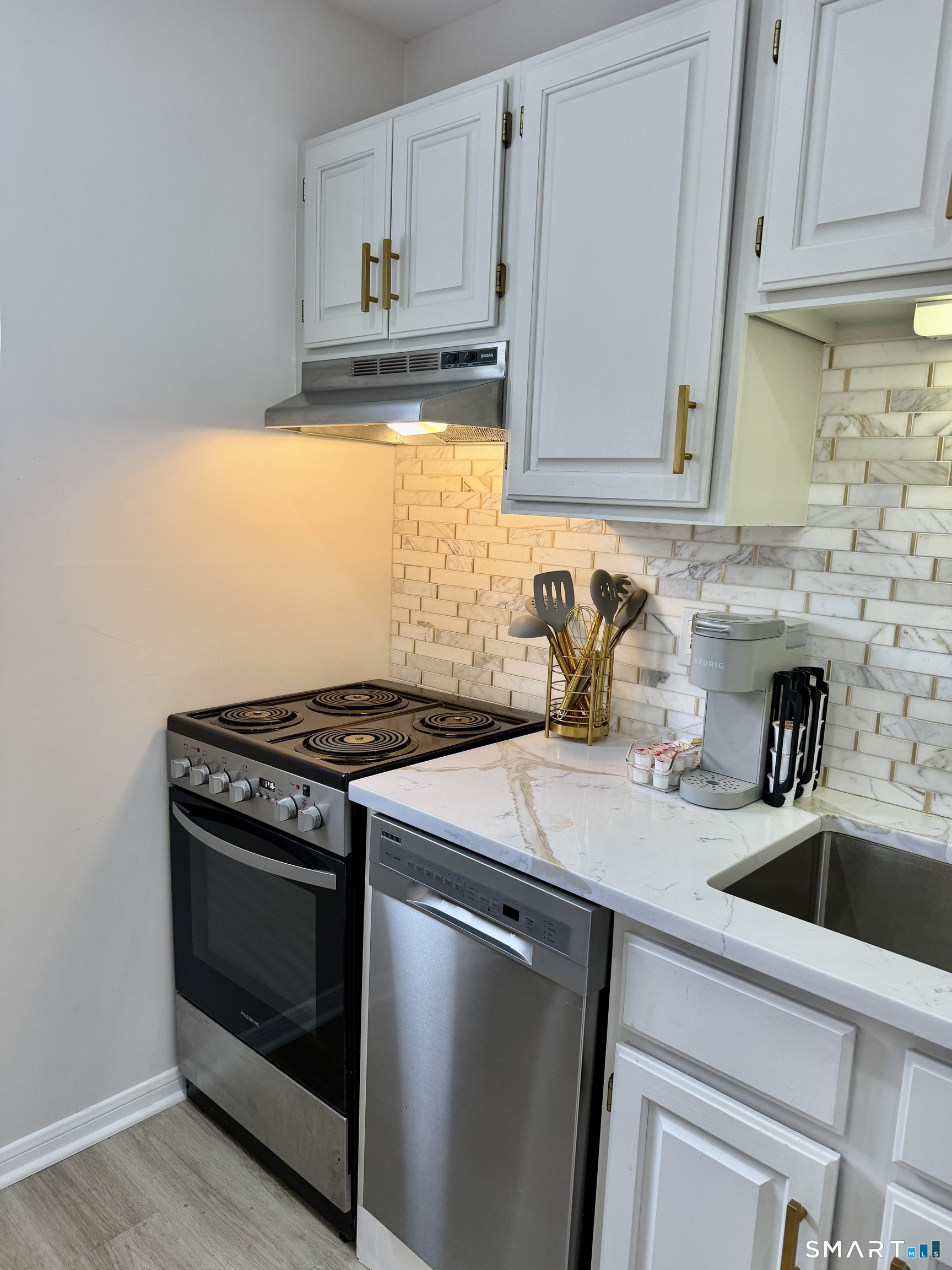 1621 Old Pond Lane Norwich CT 06360