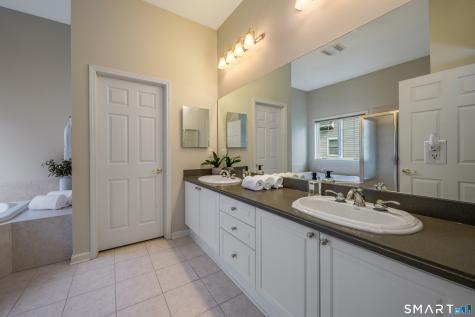 45 Worthington Drive Farmington CT 06032