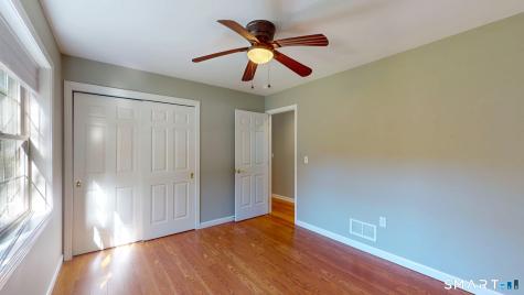2 Meetinghouse Lane East Lyme CT 06357