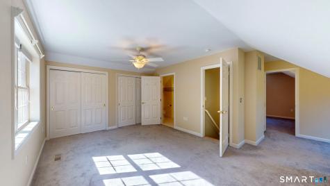 2 Meetinghouse Lane East Lyme CT 06357