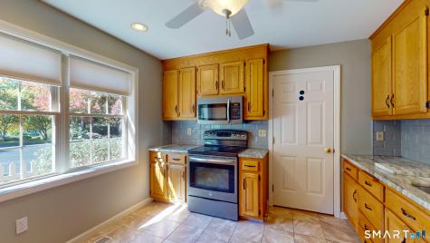 2 Meetinghouse Lane East Lyme CT 06357